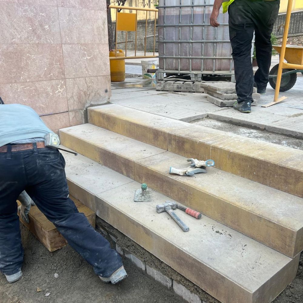 Image gallery marquee